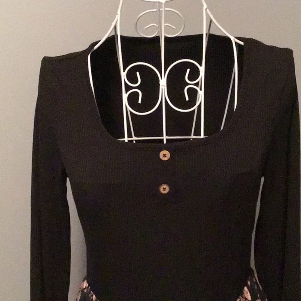 Dress - Picture 2 of 4